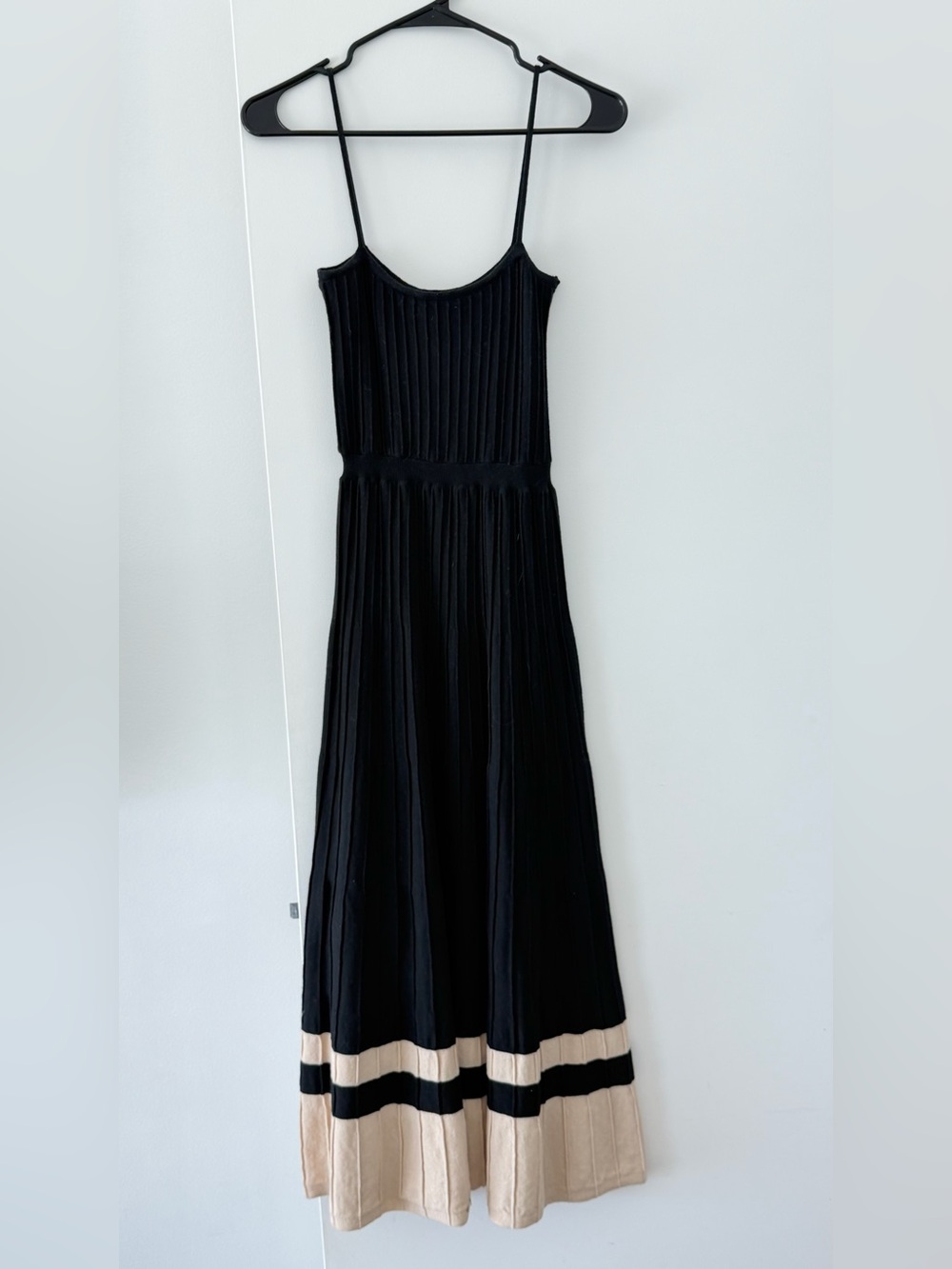 Olivaceous black knit dress